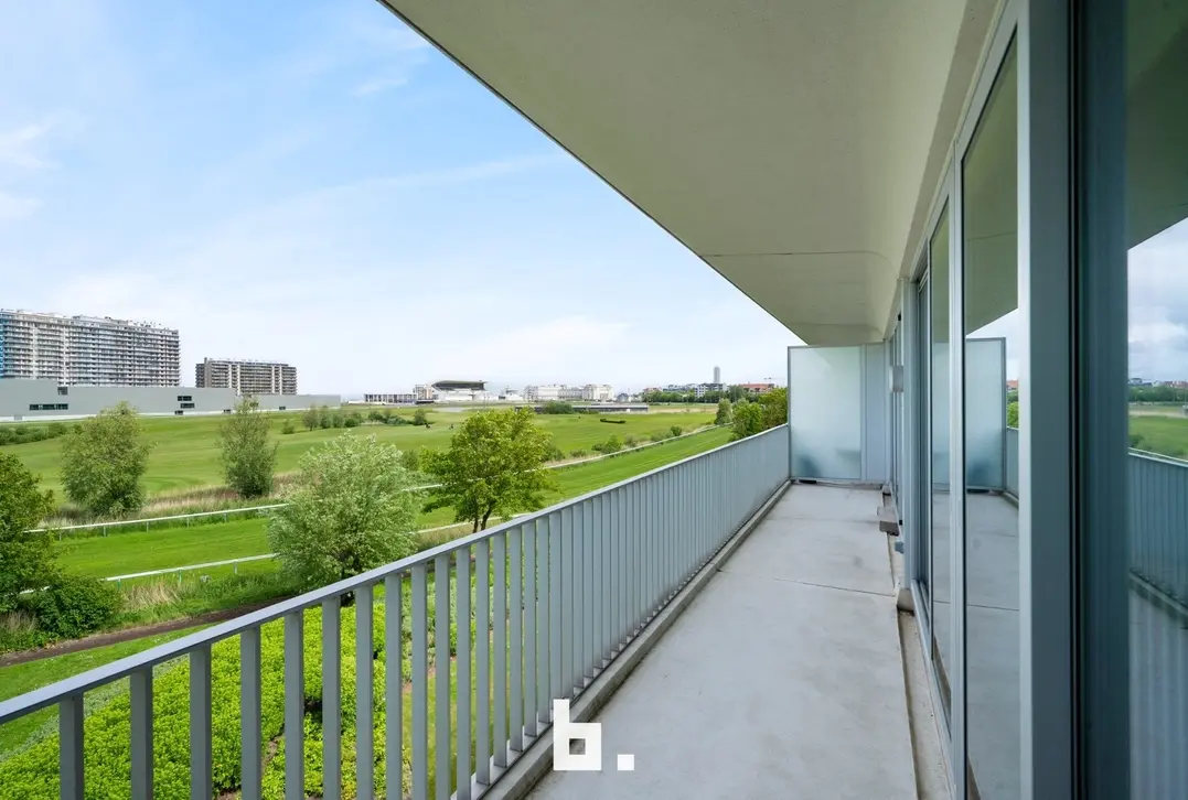 Exclusief appartement met frontaal golfzicht in Oostende - Oostende