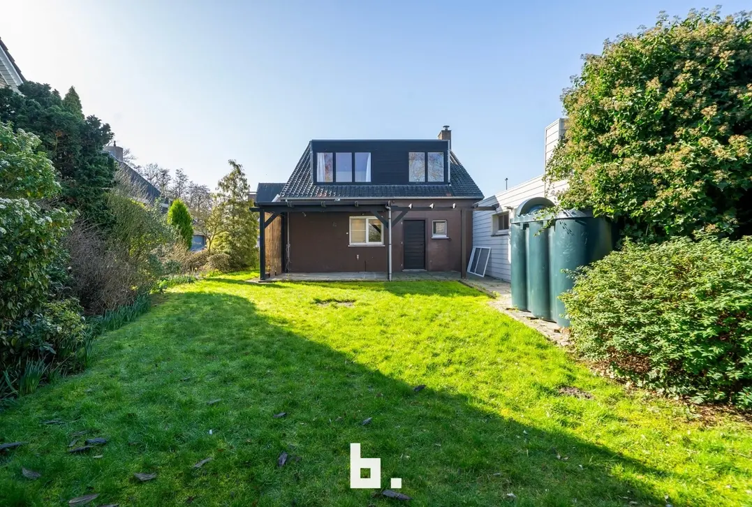 Open bebouwing met 3 slaapkamers en garage op uitstekende ligging - Sint-Andries