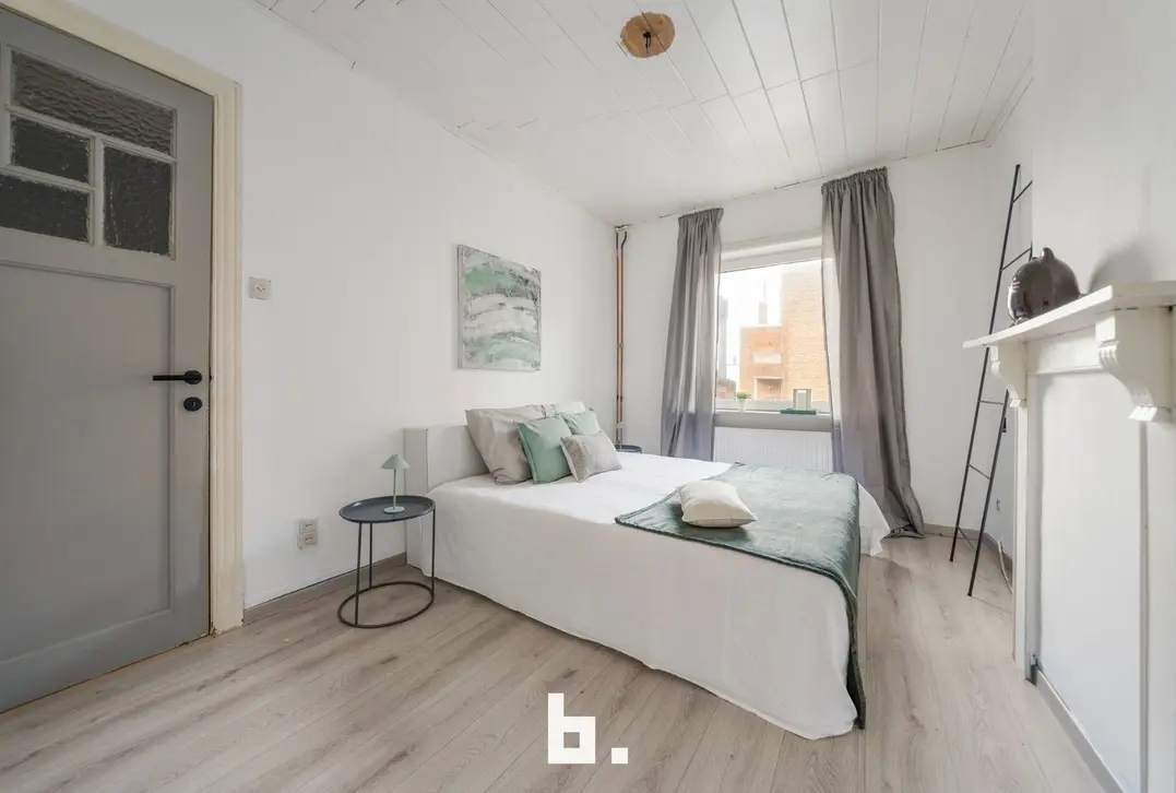 Oostende- Instapklare gezinswoning met 4 slaapkamers en koer  – EPC C & CONFORME ELEKTRICITEIT - Oostende