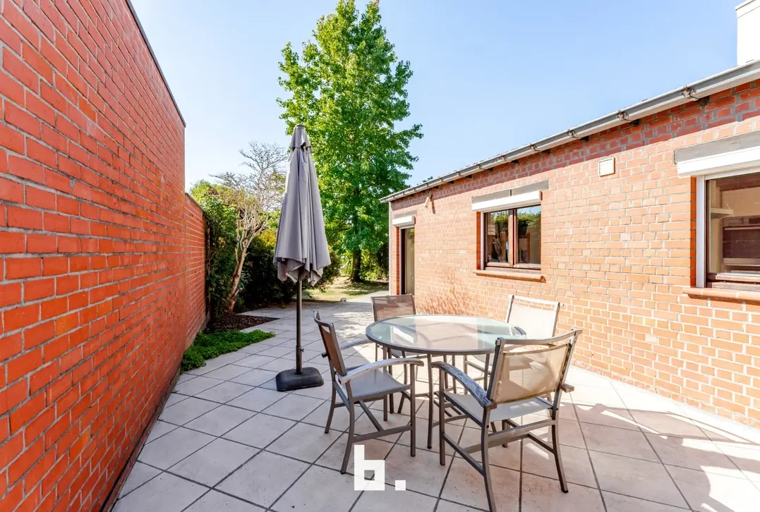 RIJWONING MET ZEER RUIME TUIN TE KOOP – HARELBEKE-STASEGEM - Harelbeke