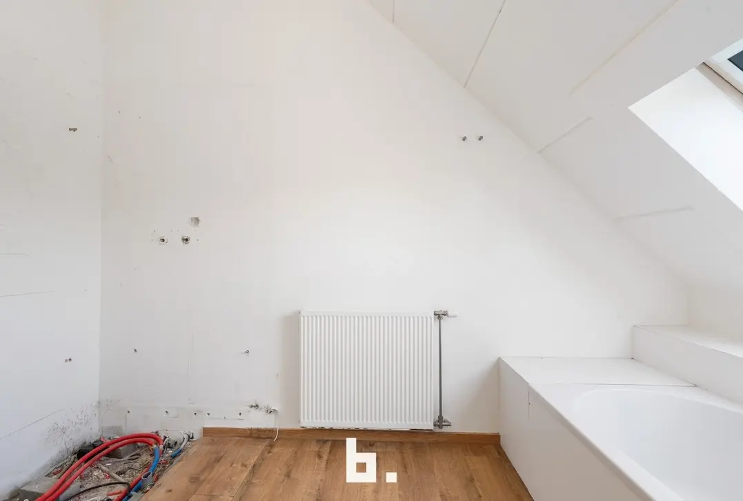 Instapklare gezinswoning met 3 slaapkamers, zonnige tuin en autostaanplaats te Vleteren - Vleteren
