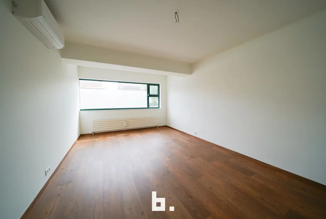 Praktijkruimte (20m²) te huur op toplocatie langs de Maalse Steenweg te Sint-Kruis  - Sint-Kruis