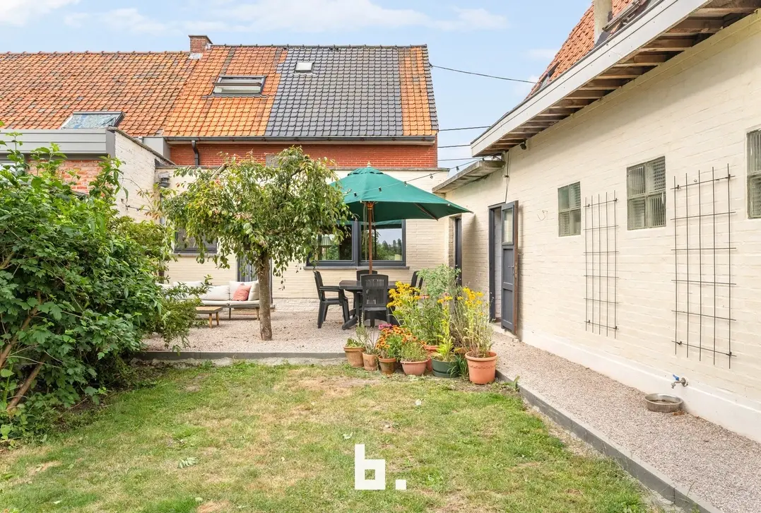 Gerenoveerde woning met prachtige vergezichten te Aalbeke! - Aalbeke - €299.000