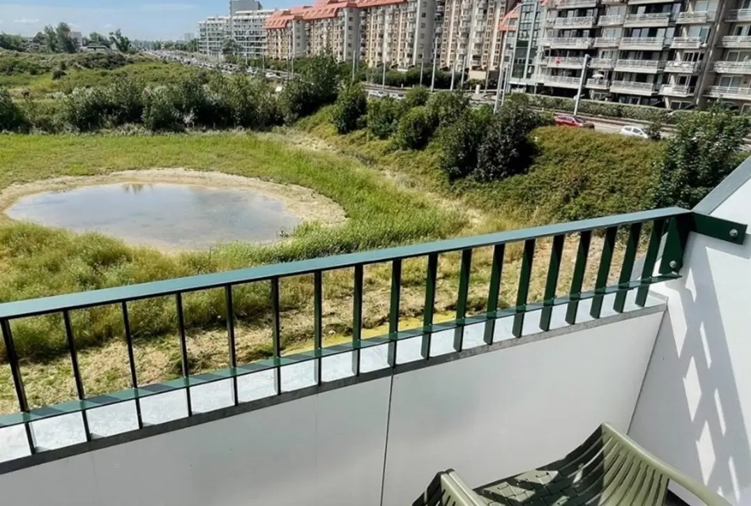 Luxe hotelsuite met ondergrondse garagebox in volle eigendom op topligging te Nieuwpoort Bad - Nieuwpoort