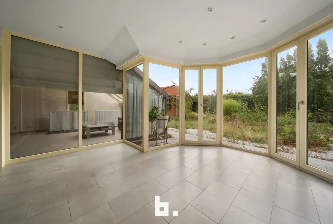 Landelijk gelegen woning op groot perceel met veel privacy - Zedelgem