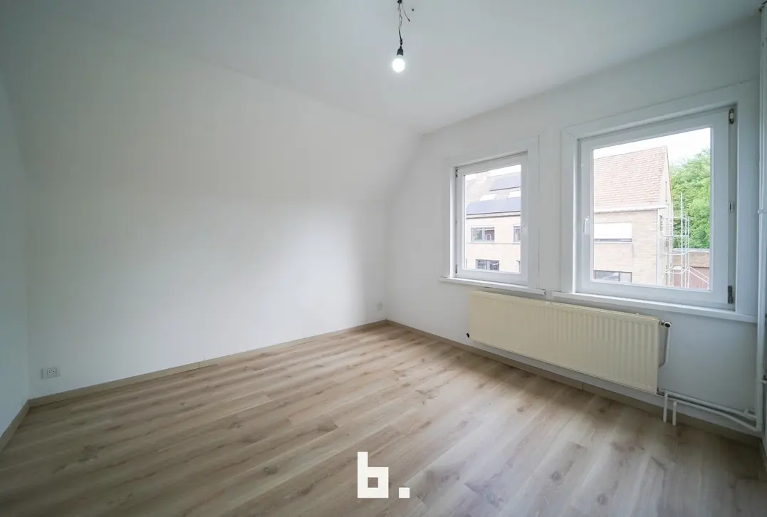 Lichtrijke, instapklare woning met garage op toplocatie - Sint-Michiels