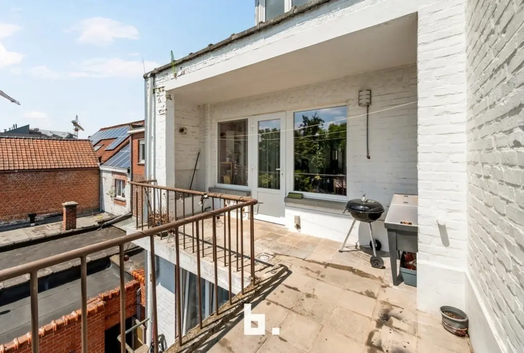 Ruim duplexappartement met 2 slaapkamers, garage en zonnig zuidgericht terras - Roeselare