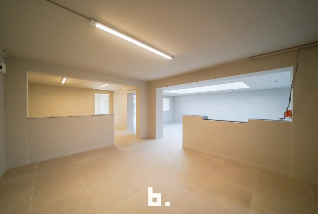 Handelspand te huur op toplocatie in Roeselare - Roeselare
