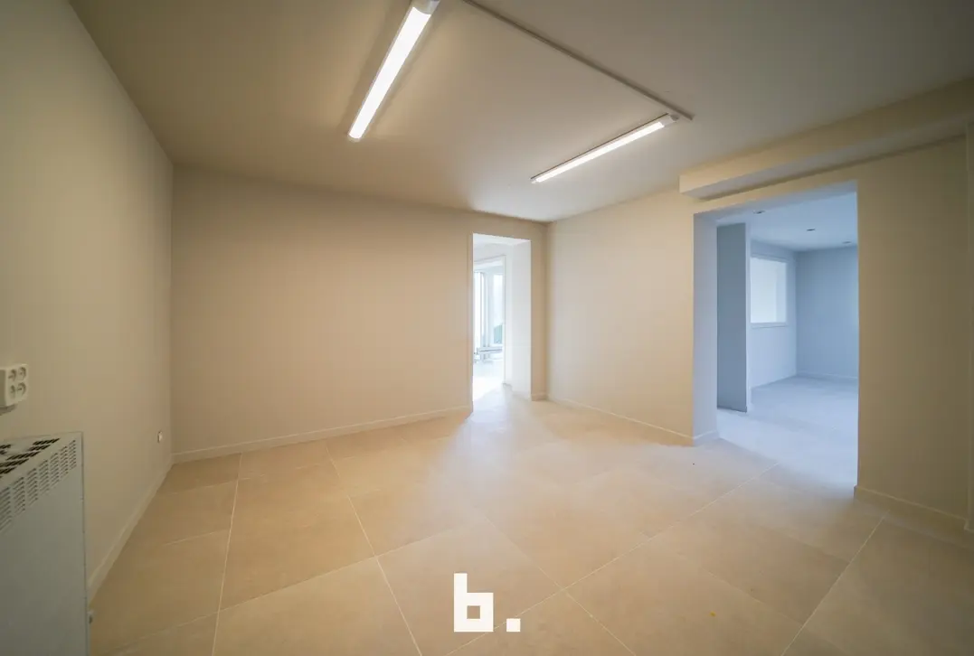Handelspand te huur op toplocatie in Roeselare - Roeselare