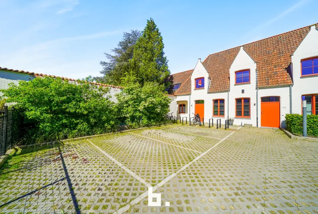 Tijdelijke gemeubelde verhuur - Moderne en ruime woning in hartje Brugge - Brugge