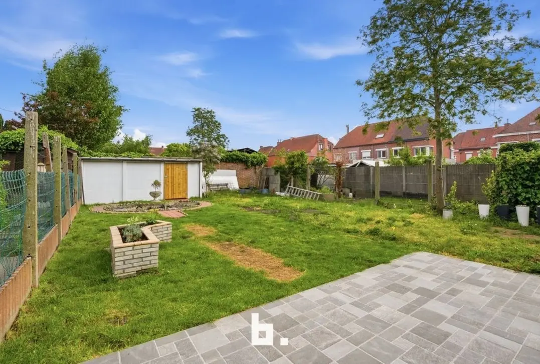 Energiezuinige, instapklare, gerenoveerde woning met zonnige tuin - Roeselare
