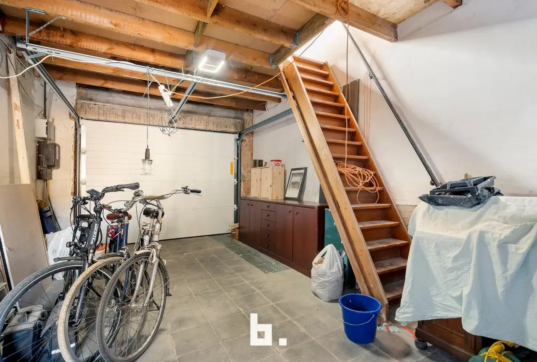 Volledig gerenoveerde woning te Kortrijk! - Kortrijk - €275.000