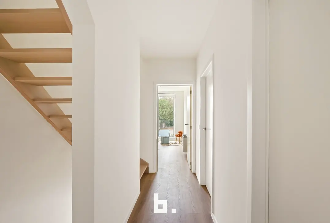 Volksplein 18B, 8500 Kortrijk - €444.852,64 - Instapklare nieuwbouwwoning met 5 slaapkamers, tuin, dakterras en garagebox in hartje Kortrijk!