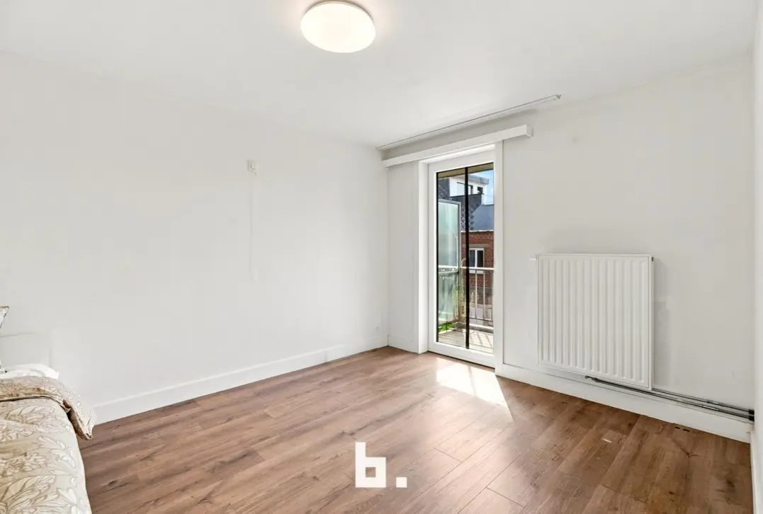 Instapklaar investeringsappartement met onmiddellijk rendement van 5%! + Garage en Berging  - Roeselare
