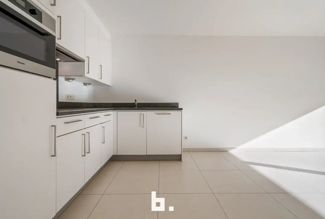 Instapklaar en zonnig appartement op toplocatie nabij zee - Oostende