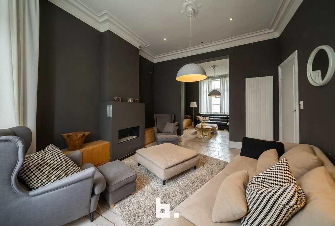 Uniek art deco herenhuis met 5 slaapkamers, 4 badkamers en 2 terrassen - Oostende