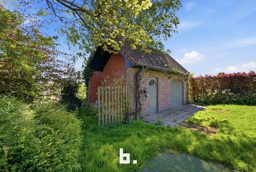 Handelspand met woonst op toplocatie - Moorslede