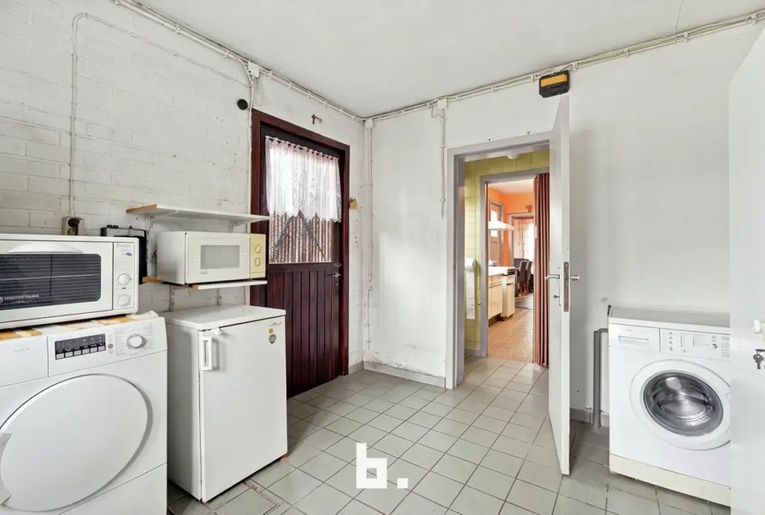 Woning met 3 slaapkamers, tuin en tal van mogelijkheden in Sint-Kruis - Sint-Kruis