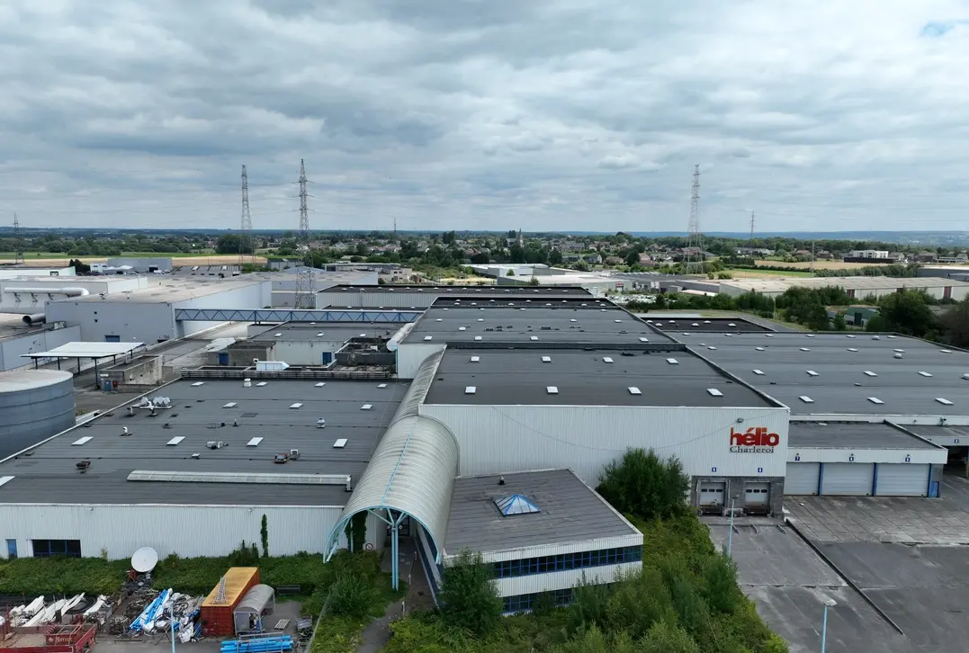 Ruim magazijn te huur in Fleurus – strategisch gelegen vlak bij E42 & E420 - Fleurus