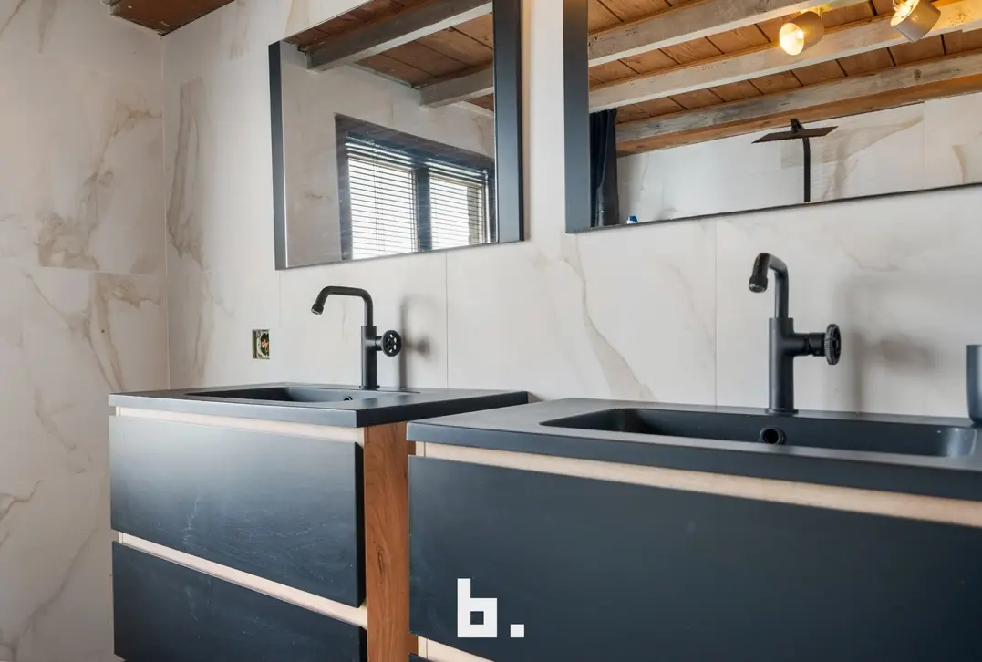 Ruime woning met groote tuin en garage te Hertsberge - Oostkamp