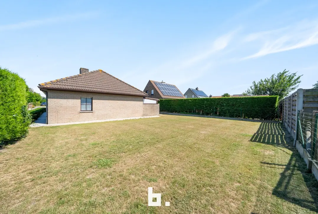 Alleenstaande villa, omgeven door groen - Blankenberge