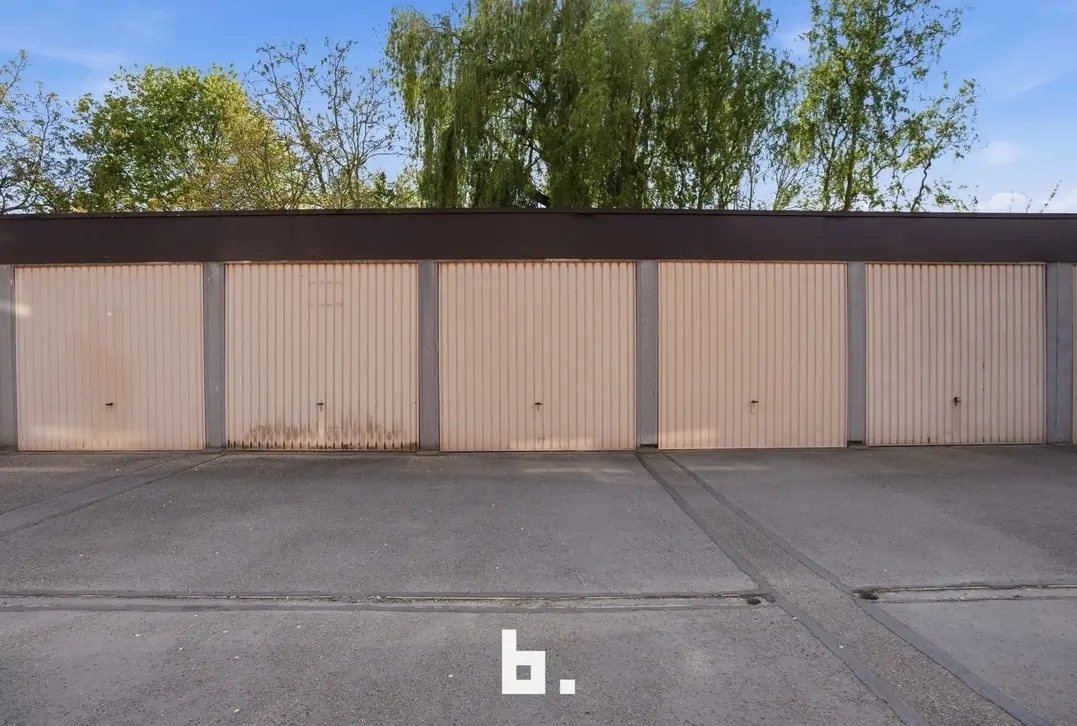 Lichtrijk appartement met twee terrassen en garage! - Roeselare