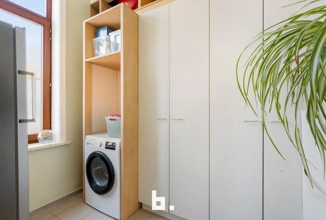 Volledig gerenoveerde woning te Kortrijk! - Kortrijk - €275.000