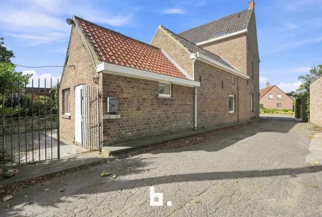 Hoekwoning met karakter - Izegem