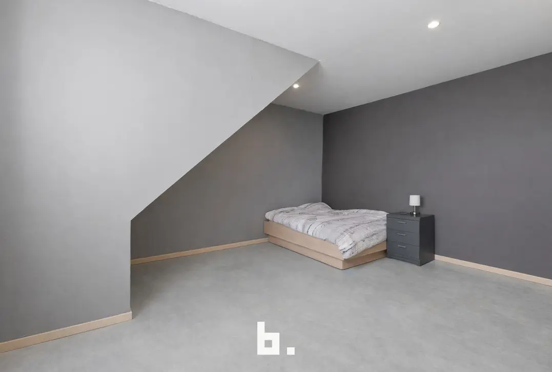 Energiezuinig duplexappartement met 3 slaapkamers en parking!-Waregem-€190.000