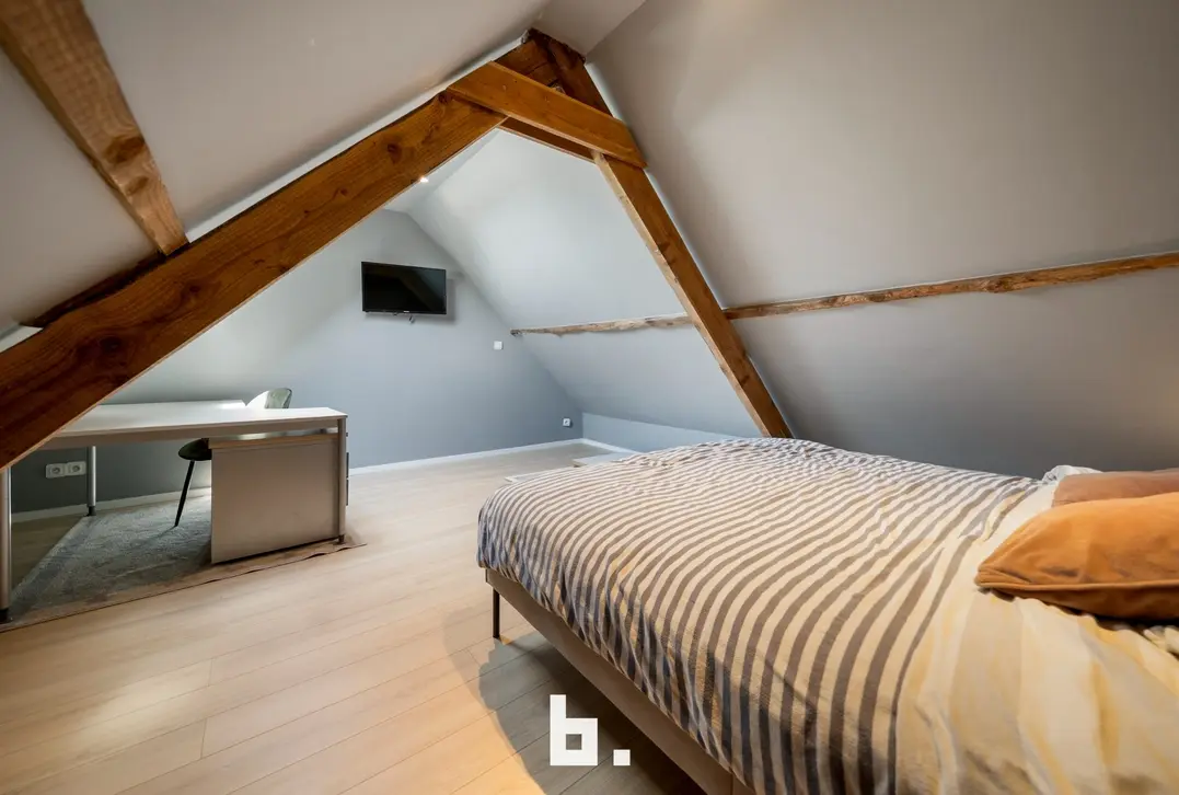 Knappe villa met praktijk in doodlopende straat - Torhout