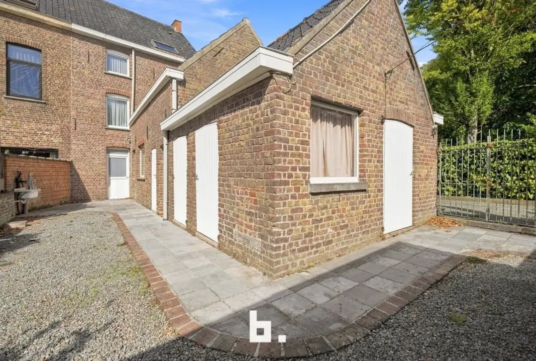Hoekwoning met karakter - Izegem