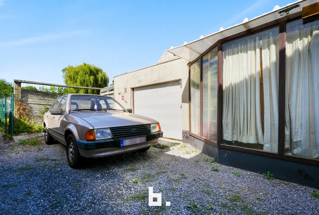 Halfopen woning met 2 slaapkamers, garage in Desselgem - Waregem