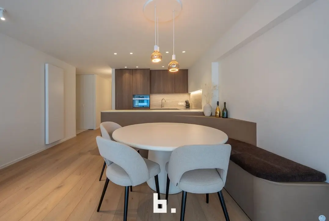 Exclusief gerenoveerd 3-slaapkamer appartement op toplocatie te Knokke - Knokke-Heist