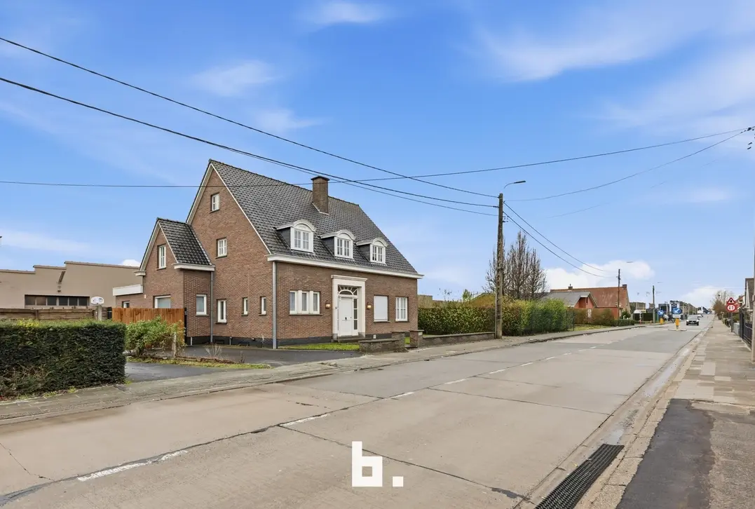 Villa met loods te huur in Waregem - Waregem