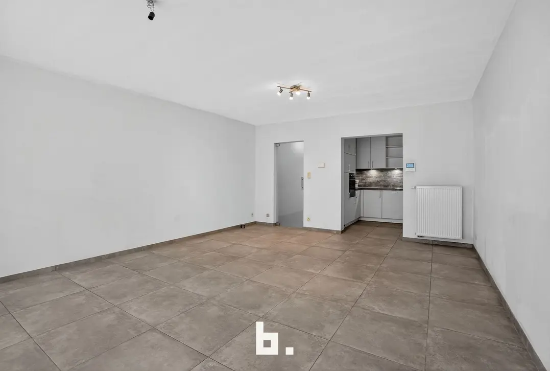 Instapklaar appartement met twee slaapkamers te Roeselare - Roeselare