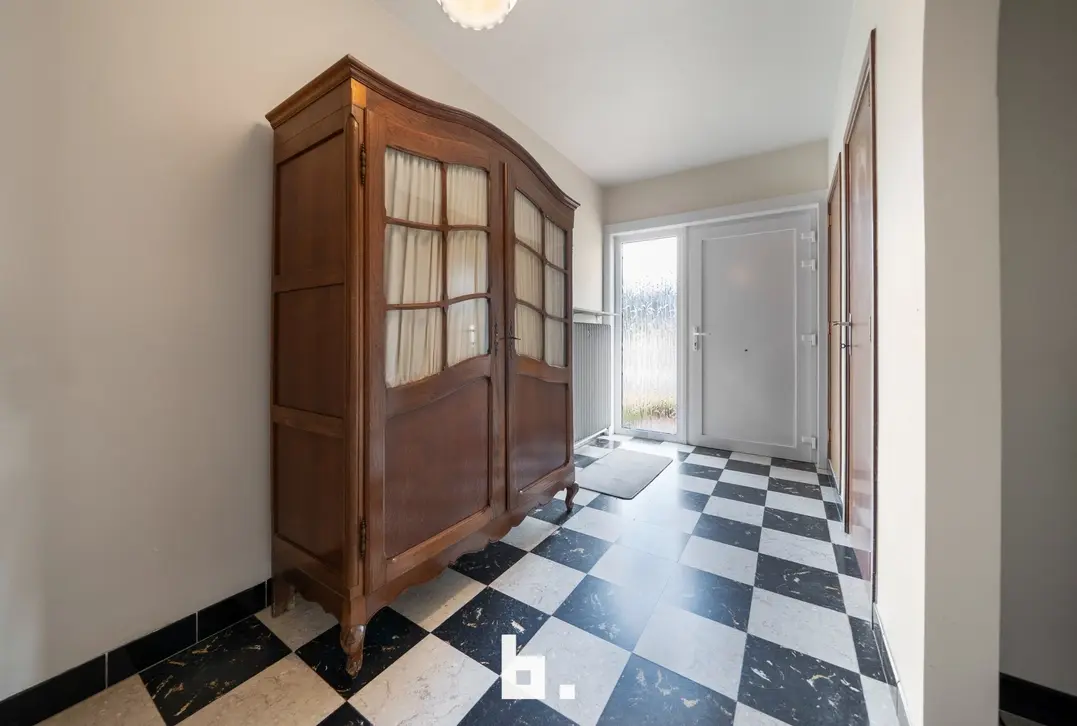 Karaktervolle laagbouwvilla op een perceel van 1.710 m² – Toplocatie in Oedelem - Oedelem