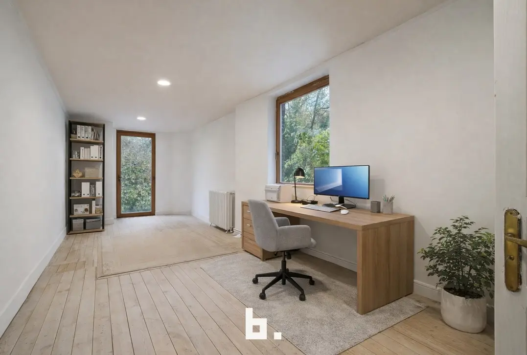 Ruim herenhuis / commercieel pand op toplocatie – veelzijdig en charmant! - Roeselare