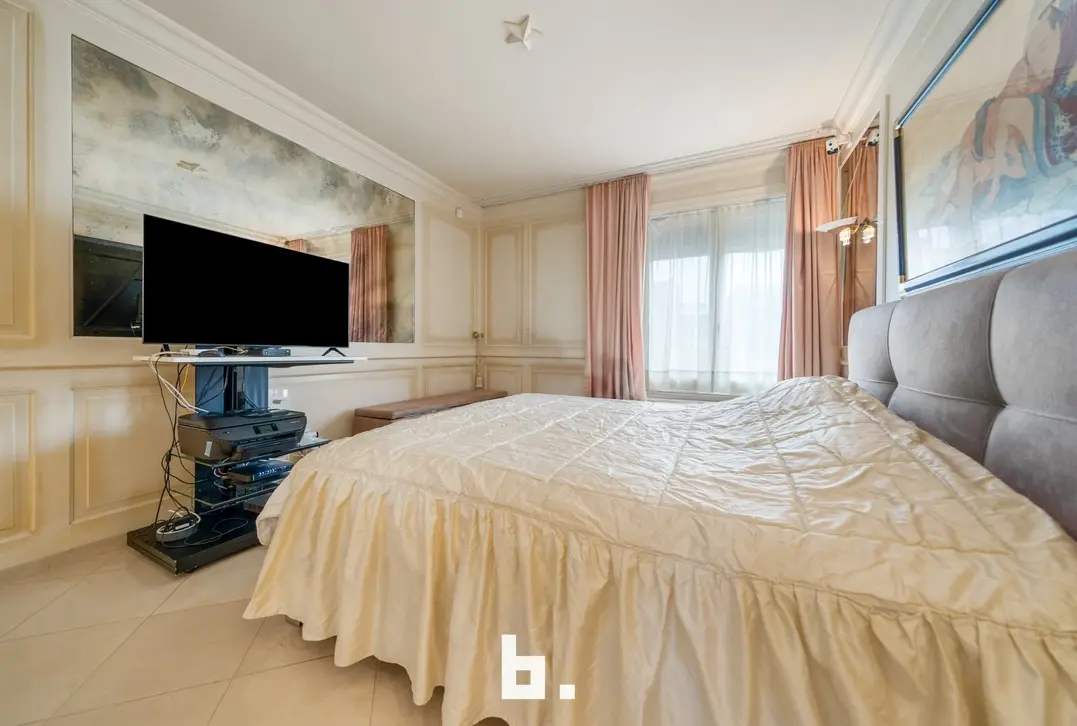 Exclusief zeezicht op de Albert I-Promenade – 125 m² met potentieel voor 3 slaapkamers te Oostende  - Oostende