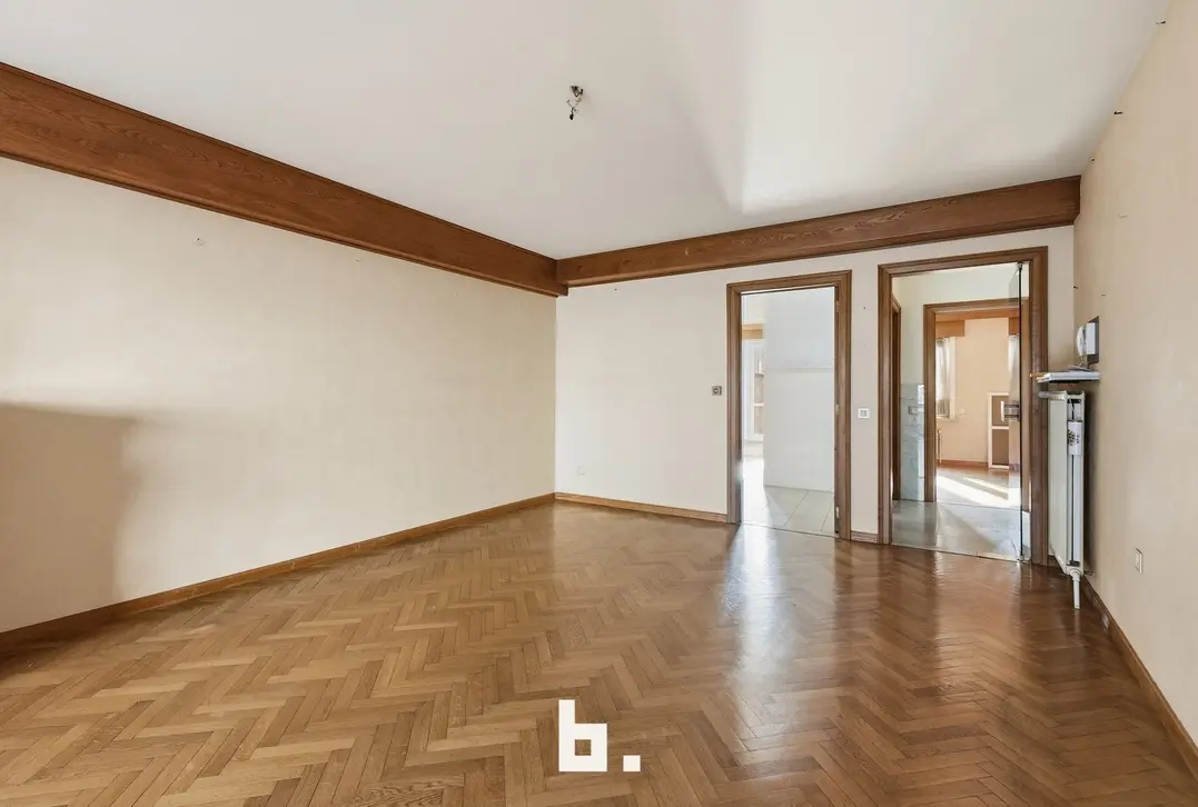Ruim 3-slaapkamer appartement  in hartje Roeselare - Roeselare