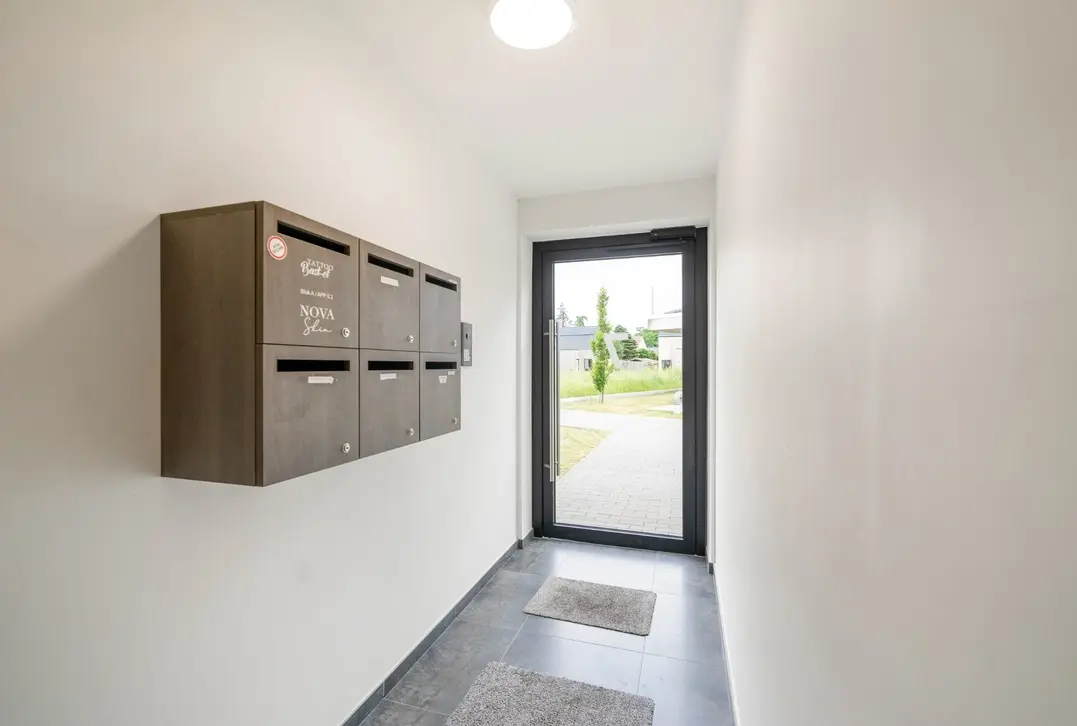 Ruim 2 slaapkamer appartement - Beveren