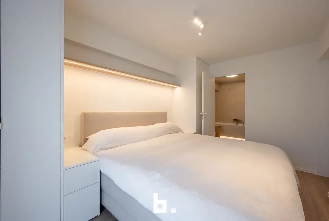 Exclusief gerenoveerd 3-slaapkamer appartement op toplocatie te Knokke - Knokke-Heist