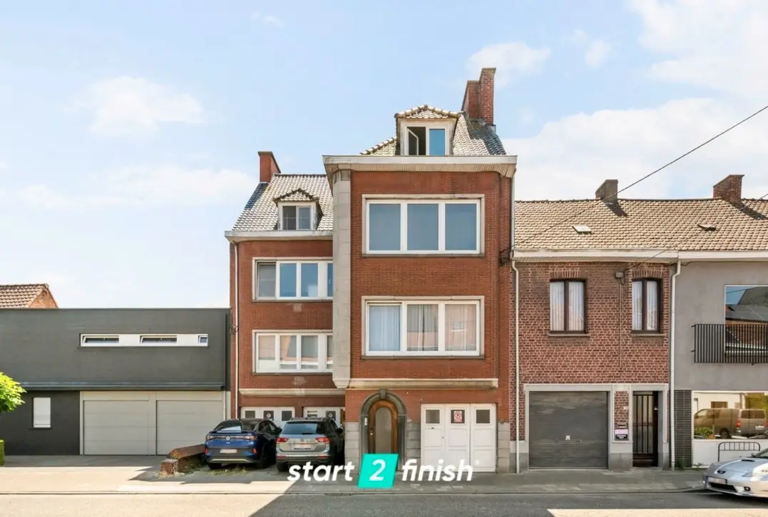 Ruim duplexappartement met 2 slaapkamers, garage en zonnig zuidgericht terras - Roeselare