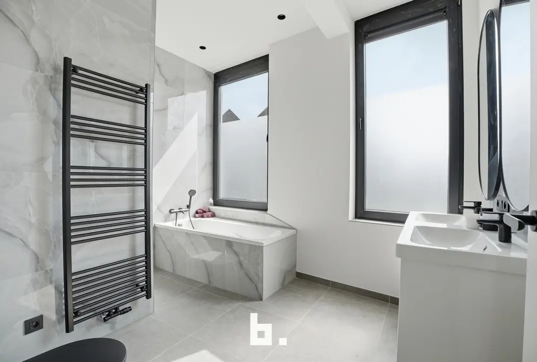 Mooi gerenoveerde, energiezuinige centrumwoning - Roeselare