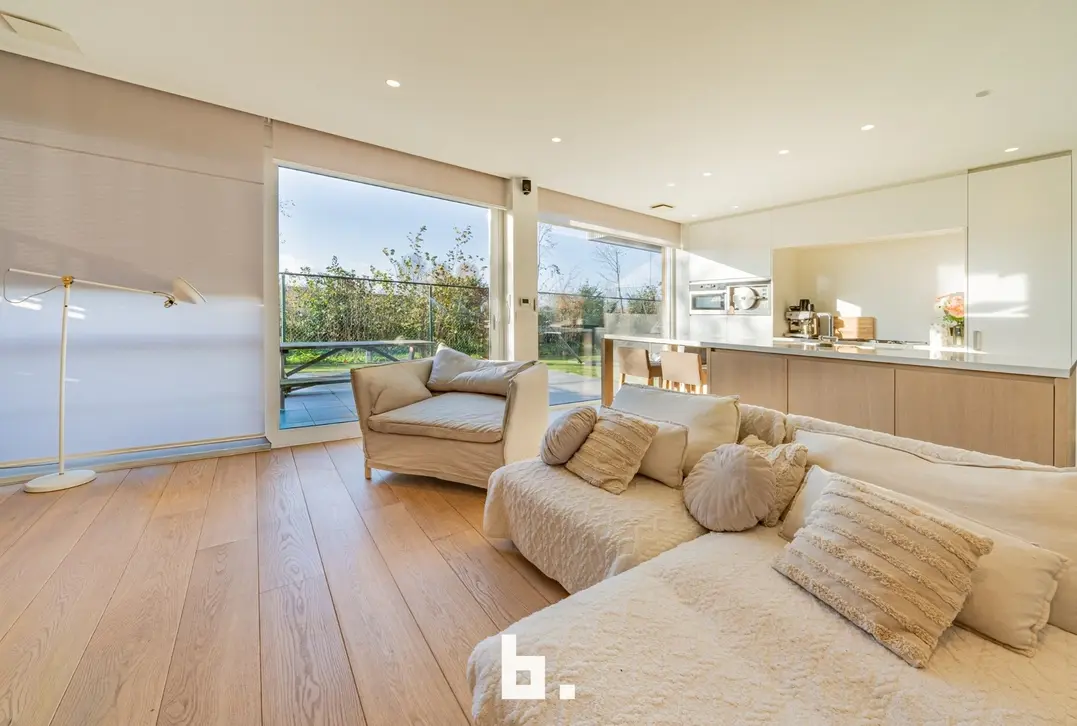 Luxueuze loods met appartement - Jabbeke