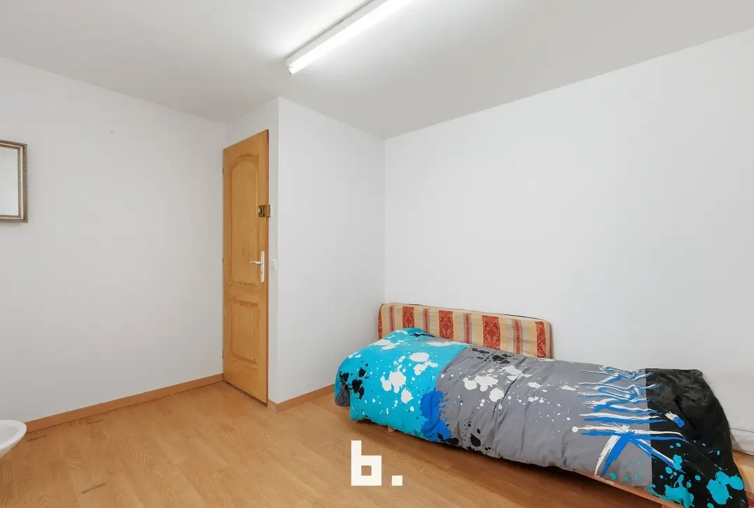 Ruime woning met veel potentieel op centrale ligging in Dadizele - Moorslede