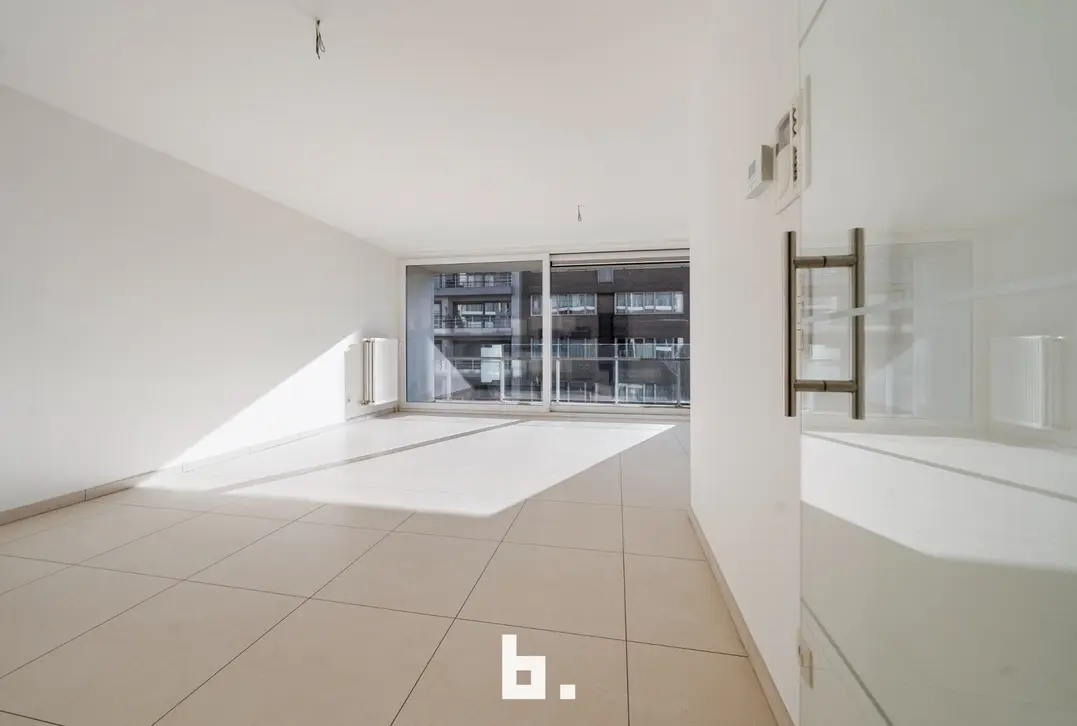 Instapklaar en zonnig appartement op toplocatie nabij zee - Oostende