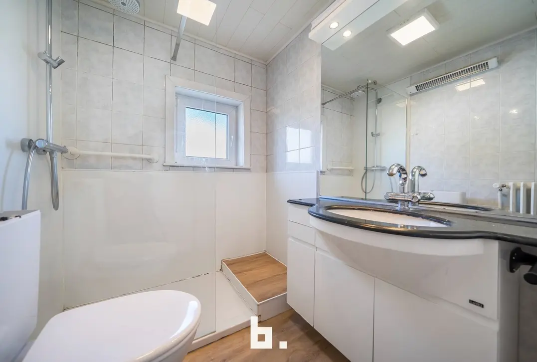 Open bebouwing met 3 slaapkamers en garage op uitstekende ligging - Sint-Andries