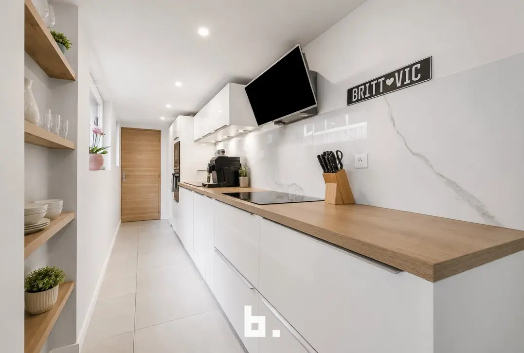Gerenoveerde woning met 4 slaapkamers te Wevelgem! - Wevelgem - €249.000