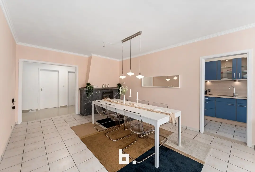 Zeer ruim Appartement in Centrum Kortrijk! - Kortrijk - €255.000
