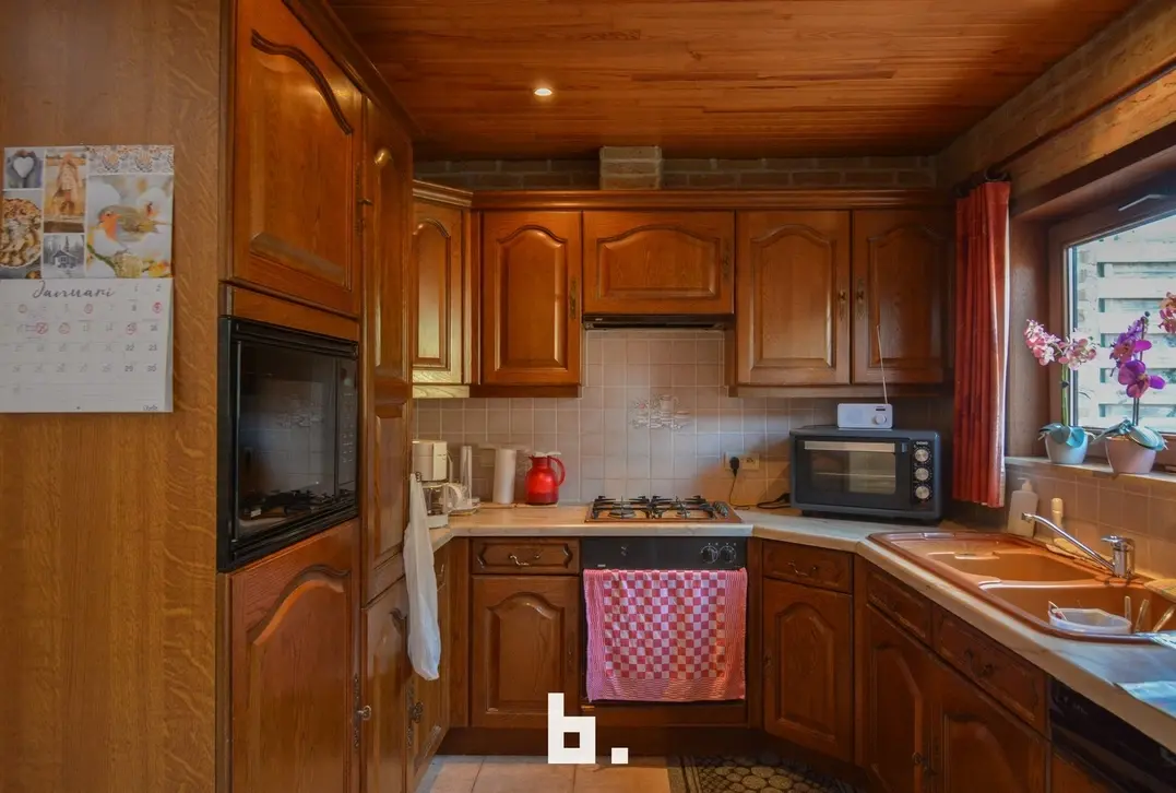 Aangename rijwoning met tuin en 2 slaapkamers in centrum Sint-Andries - Sint-Andries